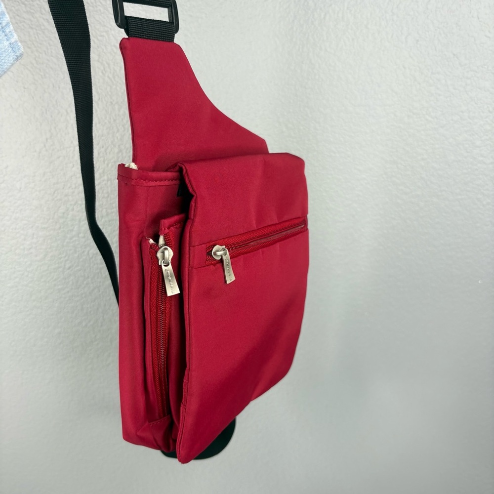 Travelon Red Crossbody Anti-Theft Organizer Travel Purse - Picture 11 of 12